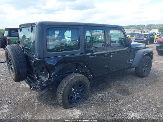 1C4HJXDN7LW130390 Jeep 2020