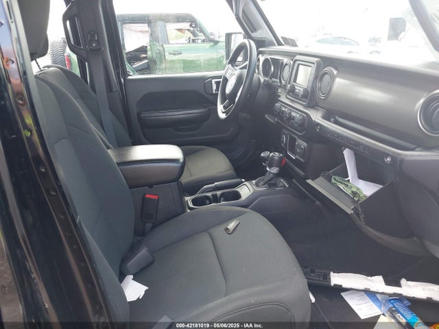 1C4HJXDN7LW130390 Jeep 2020