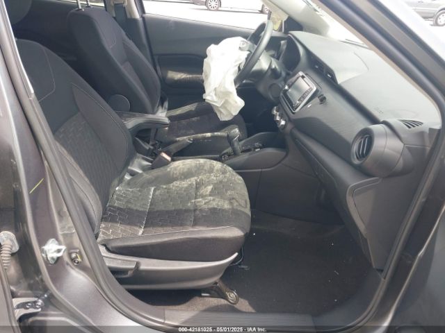 3N1CP5BV3NL517739 Nissan Kicks S Xtronic Cvt