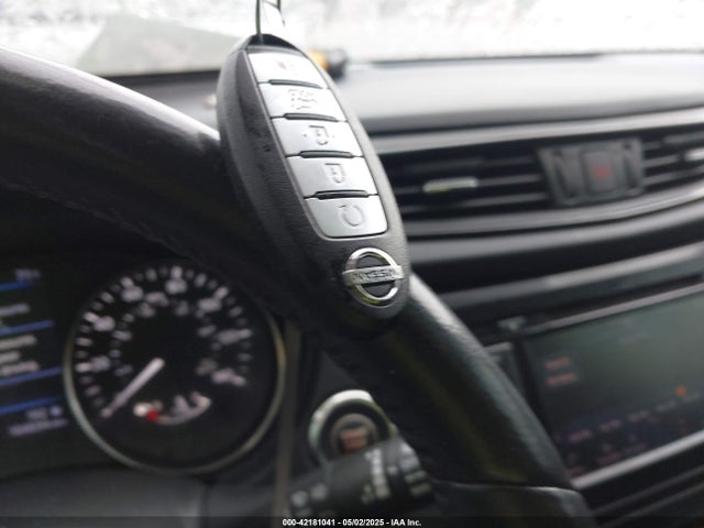 5N1AT2MV9JC730398 Nissan ROGUE SV