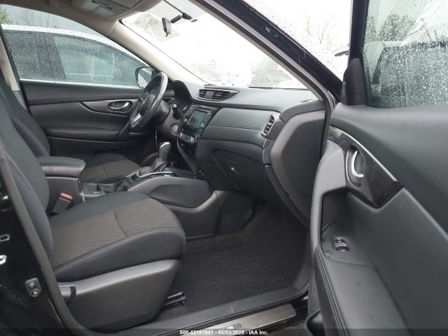 5N1AT2MV9JC730398 Nissan ROGUE SV