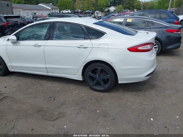 3FA6P0H76GR142179 Ford 2016