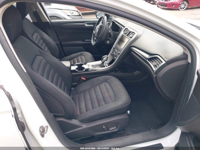 3FA6P0H76GR142179 Ford 2016