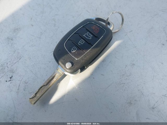 KM8J33A49JU710714 Hyundai TUCSON SEL