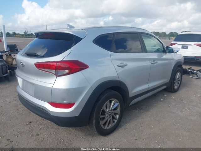 KM8J33A49JU710714 Hyundai TUCSON SEL