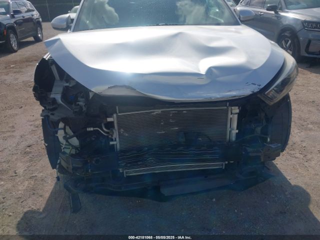 KM8J33A49JU710714 Hyundai TUCSON SEL