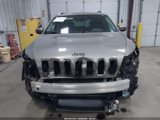 1C4PJMCS6HW634597 Jeep Cherokee Latitude 4x4