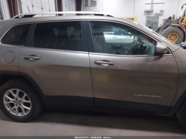 1C4PJMCS6HW634597 Jeep Cherokee Latitude 4x4