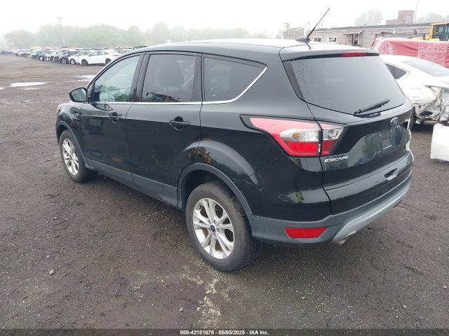 1FMCU9GD3HUD90154 Ford ESCAPE SE