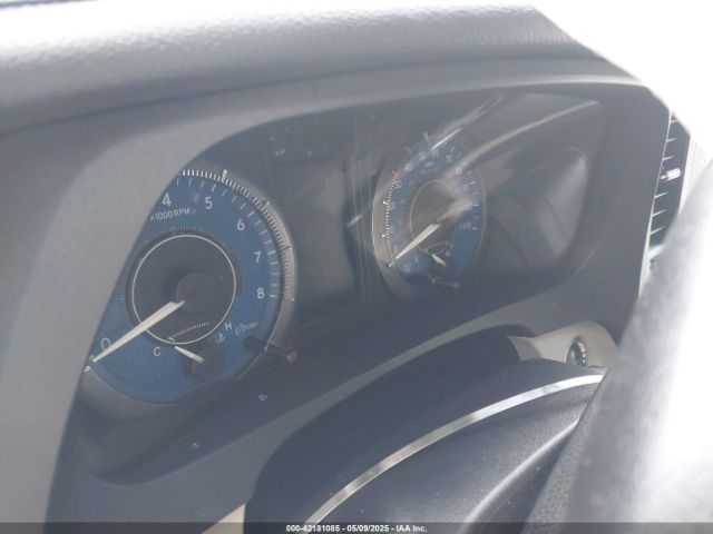 5TDYK3DC3FS566341 Toyota Sienna Xle 8 Passenger
