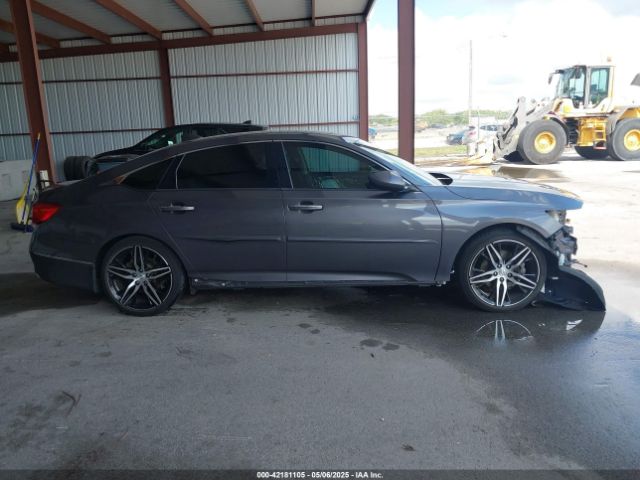 1HGCV2F9XNA002714 Honda Accord Touring