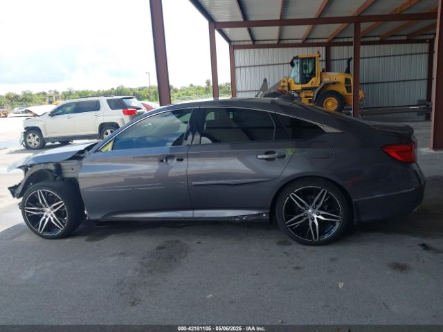 1HGCV2F9XNA002714 Honda Accord Touring