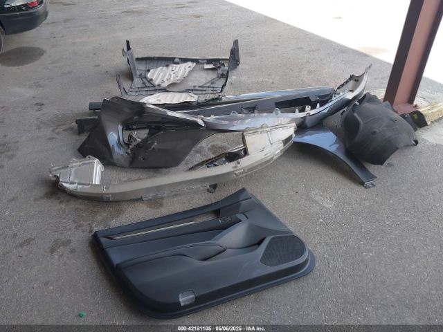 1HGCV2F9XNA002714 Honda Accord Touring