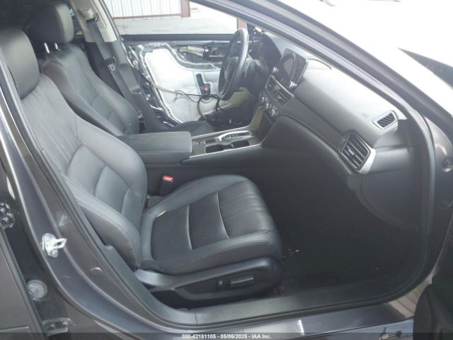 1HGCV2F9XNA002714 Honda Accord Touring