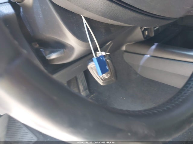 4T1T11AK6MU438001 Toyota CAMRY SE