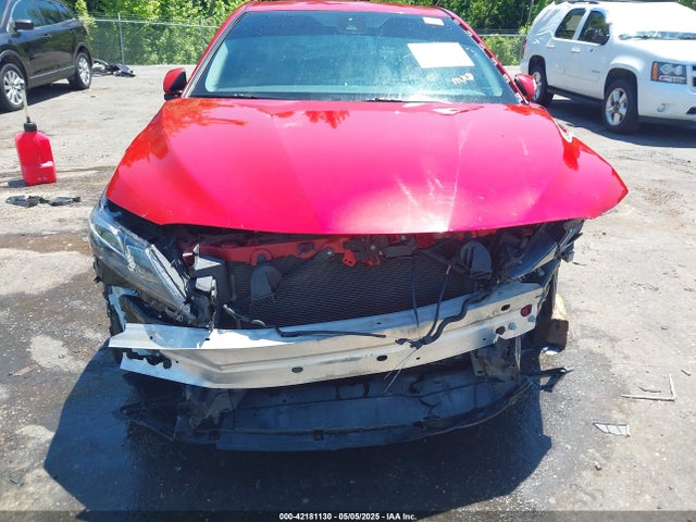 4T1T11AK6MU438001 Toyota CAMRY SE