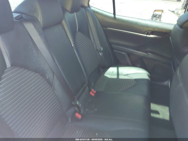 4T1T11AK6MU438001 Toyota CAMRY SE