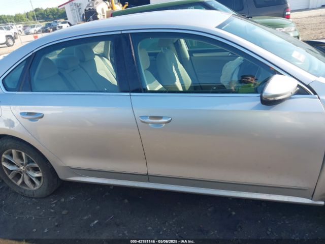1VWAT7A30HC009964 Volkswagen Passat 1.8t S