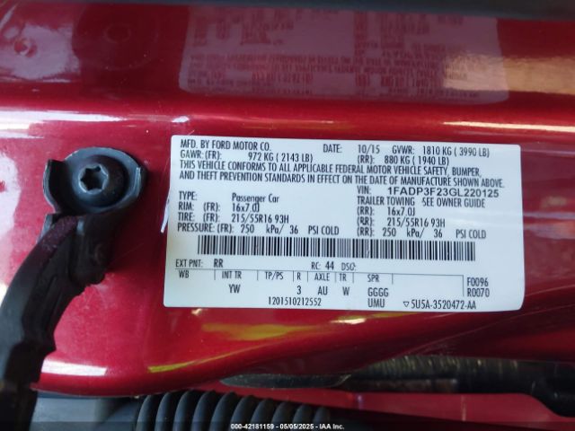 1FADP3F23GL220125 Ford FOCUS SE