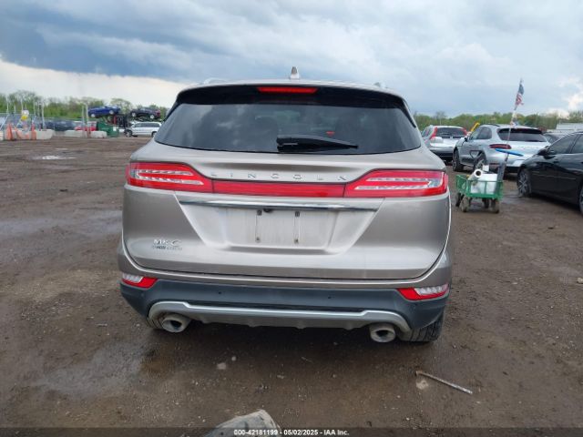 5LMCJ1D97KUL39481 Lincoln Mkc Standard