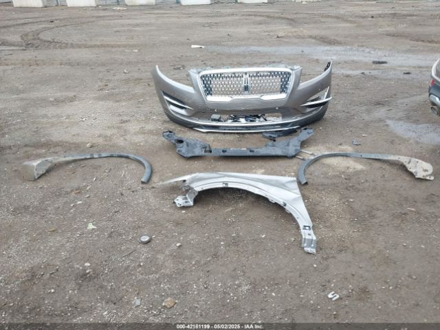 5LMCJ1D97KUL39481 Lincoln Mkc Standard