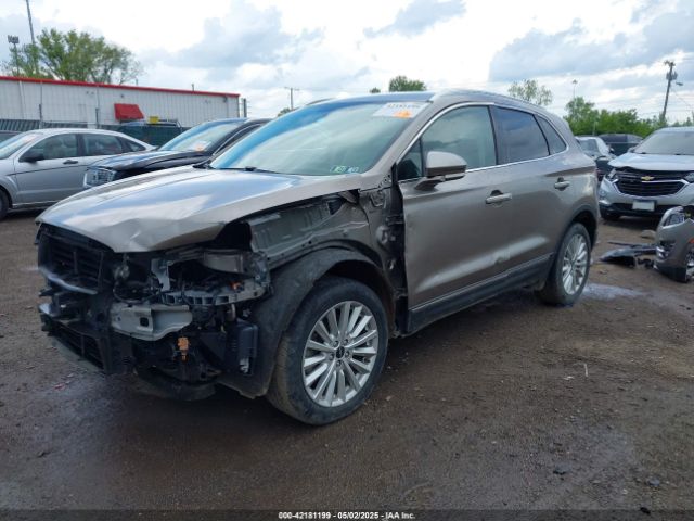 5LMCJ1D97KUL39481 Lincoln Mkc Standard