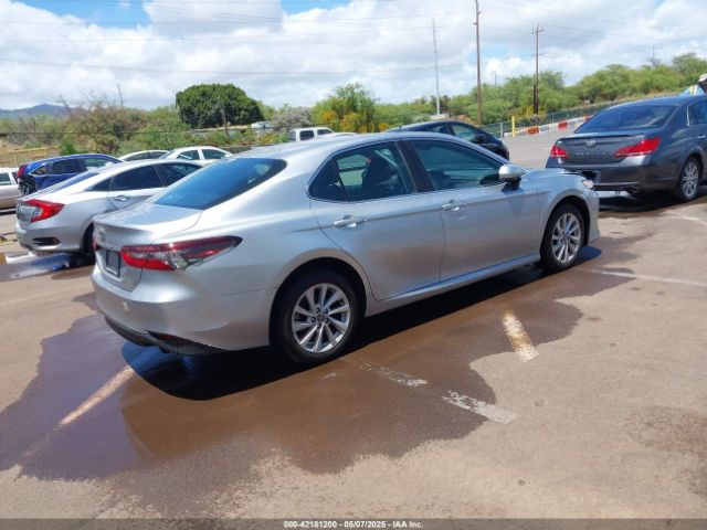 2022 TOYOTA CAMRY 4T1C11AK0NU640401 Photo 3