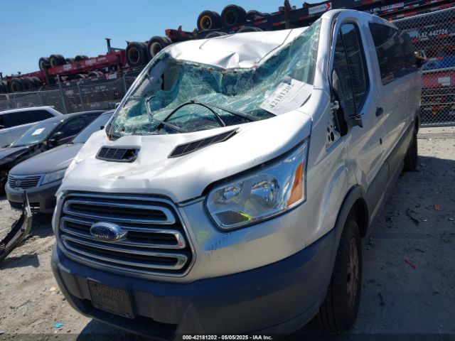 1FBZX2ZM0HKA05479 Ford Transit-350 Xlt
