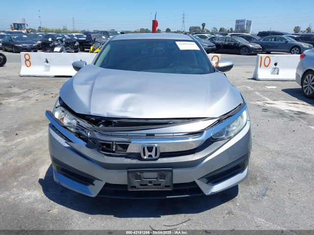 Honda Civic Lx 2018 2HGFC2F58JH527122 Image 12