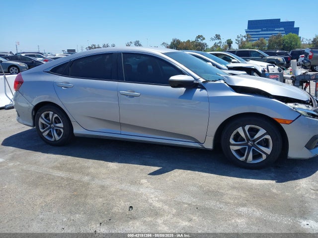Honda Civic Lx 2018 2HGFC2F58JH527122 Image 13