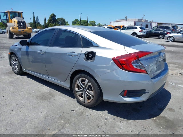 Honda Civic Lx 2018 2HGFC2F58JH527122 Image 3