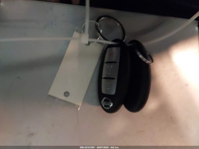 5N1AT3AA6MC688333 Nissan Rogue S Fwd