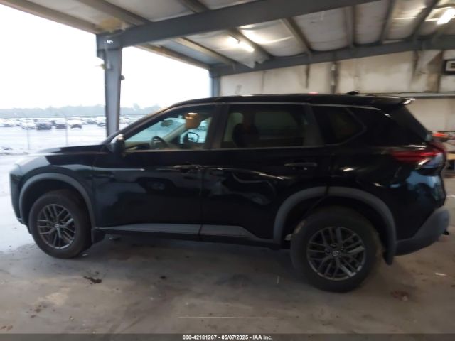 5N1AT3AA6MC688333 Nissan Rogue S Fwd