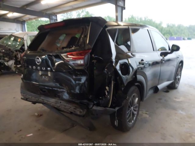 5N1AT3AA6MC688333 Nissan Rogue S Fwd