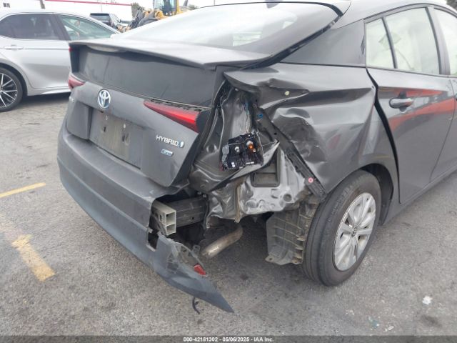 JTDKAMFU2N3181566 Toyota Prius L