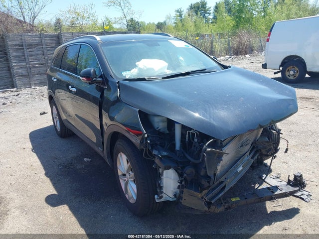 5XYPGDA34HG325685 KIA Sorento