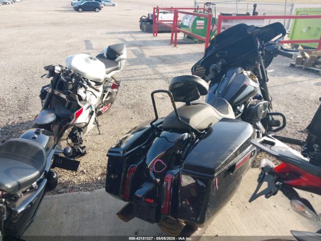 2024 HARLEY-DAVIDSON FLHX 1HD1KB714RB647848 Photo 3