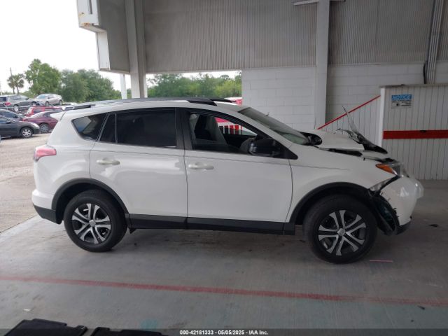 JTMZFREV3JJ187597 Toyota RAV4 LE