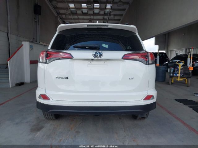 JTMZFREV3JJ187597 Toyota RAV4 LE