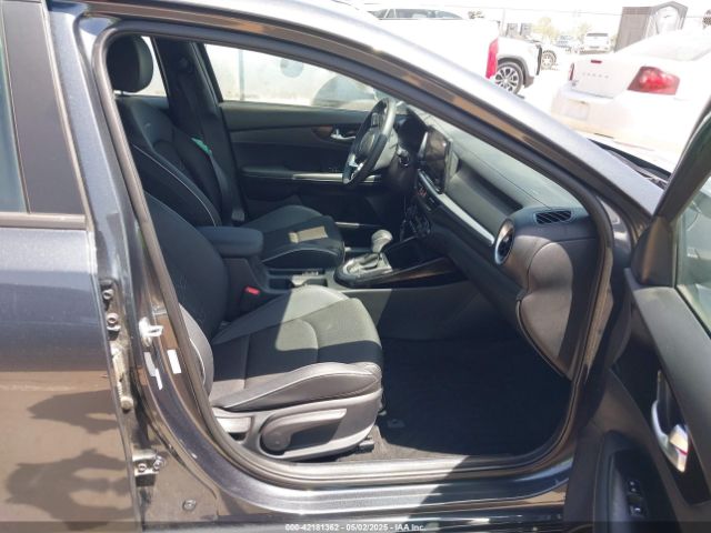 3KPF54AD5RE729166 KIA Forte Gt-line