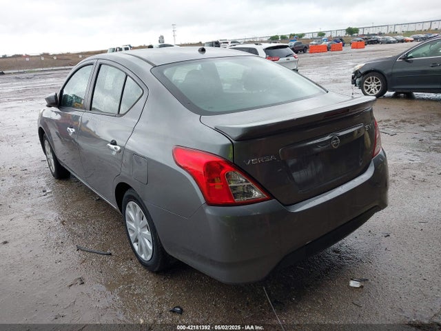 3N1CN7AP8HL816216 Nissan 2017
