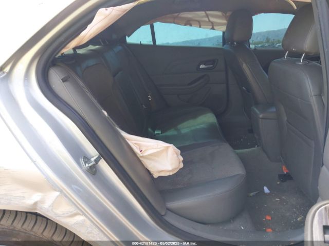 1G11D5SL7FU138920 Chevrolet MALIBU 2LT