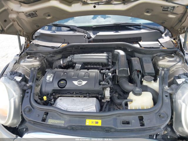 2013 MINI CLUBMAN WMWZF3C51DT489685 Photo 9