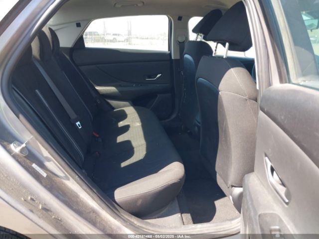 KMHLS4AG8NU281907 Hyundai ELANTRA SEL