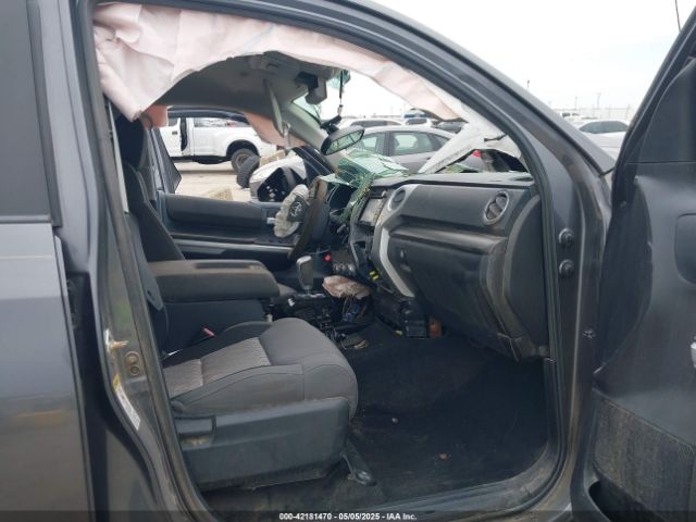 5TFRW5F14GX207771 Toyota Tundra Sr5 5.7l V8