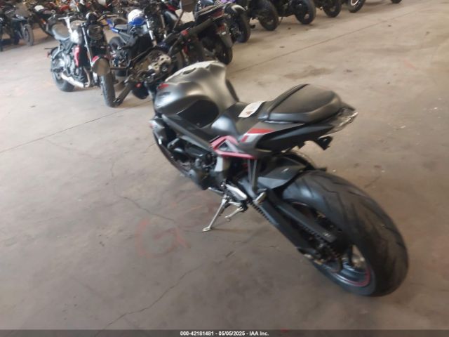 2020 TRIUMPH MOTORCYCLE STREET TRIPLE SMTA534D1LTAA3092 Photo 2