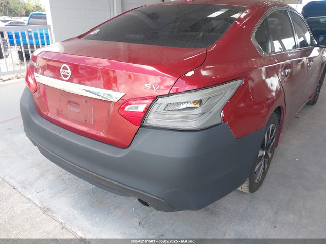 1N4AL3AP5JC212083 Nissan Altima 2.5 Sv