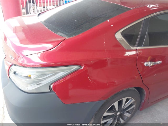 1N4AL3AP5JC212083 Nissan Altima 2.5 Sv