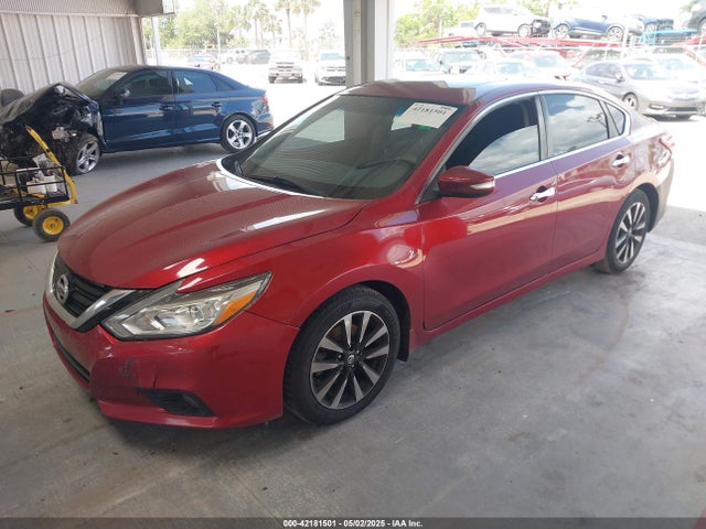 1N4AL3AP5JC212083 Nissan Altima 2.5 Sv