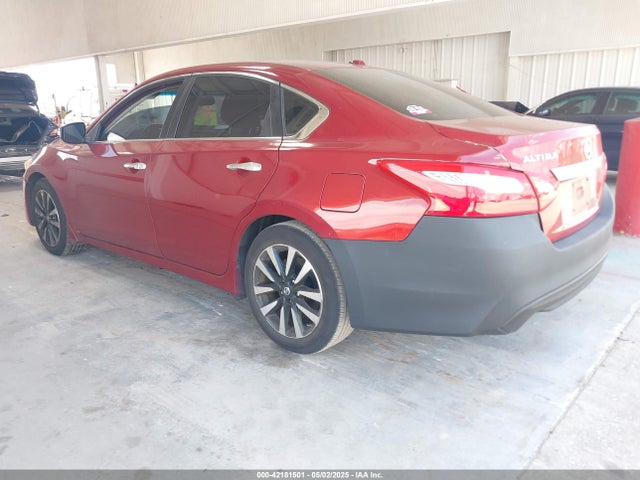 1N4AL3AP5JC212083 Nissan Altima 2.5 Sv